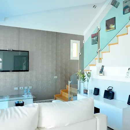 Villa World *